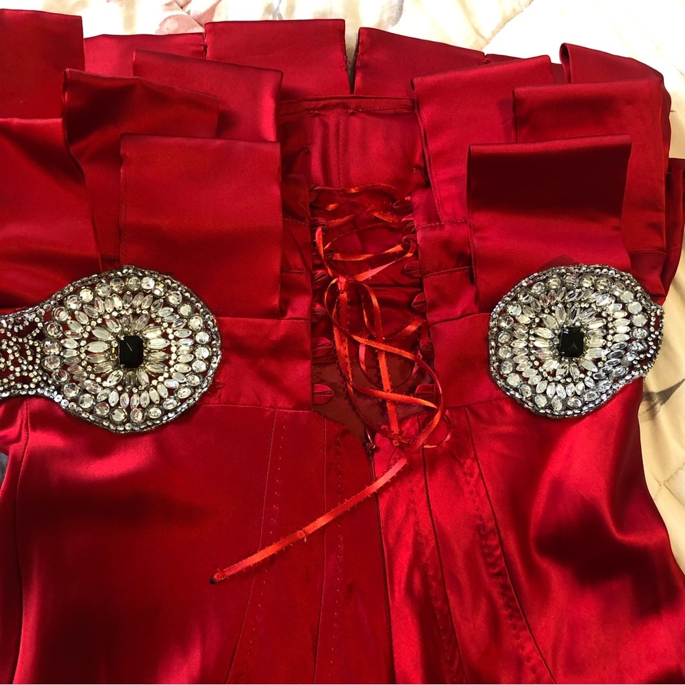 Red Embellished Mermaid Party dress - Picture 6 of 12